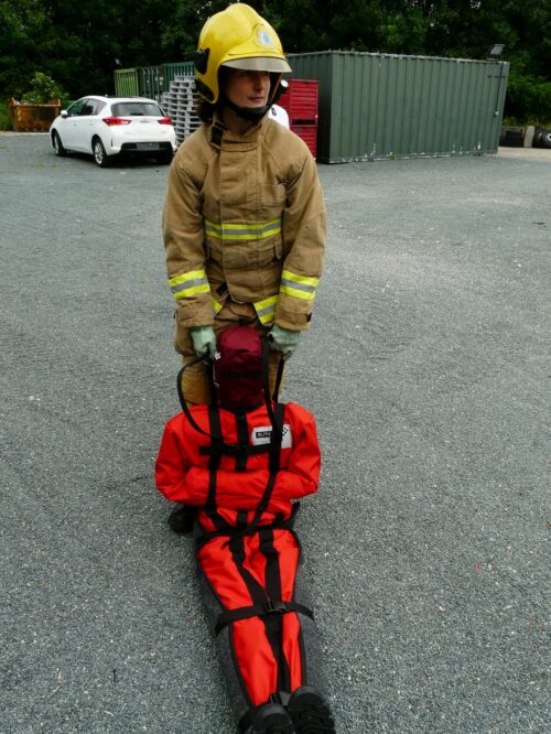 Mannequin d'entraînement à l'évacuation de victimes pour la formation des pompiers