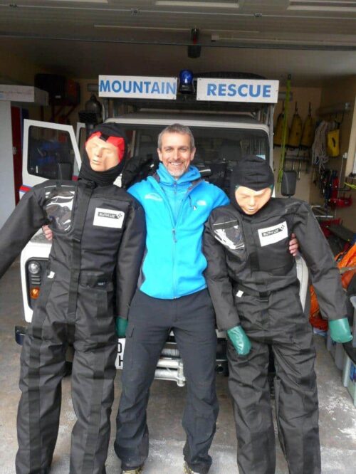 Mannequin avalanche en montagne